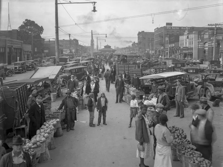 Farmers Market on Assembly St. 1934